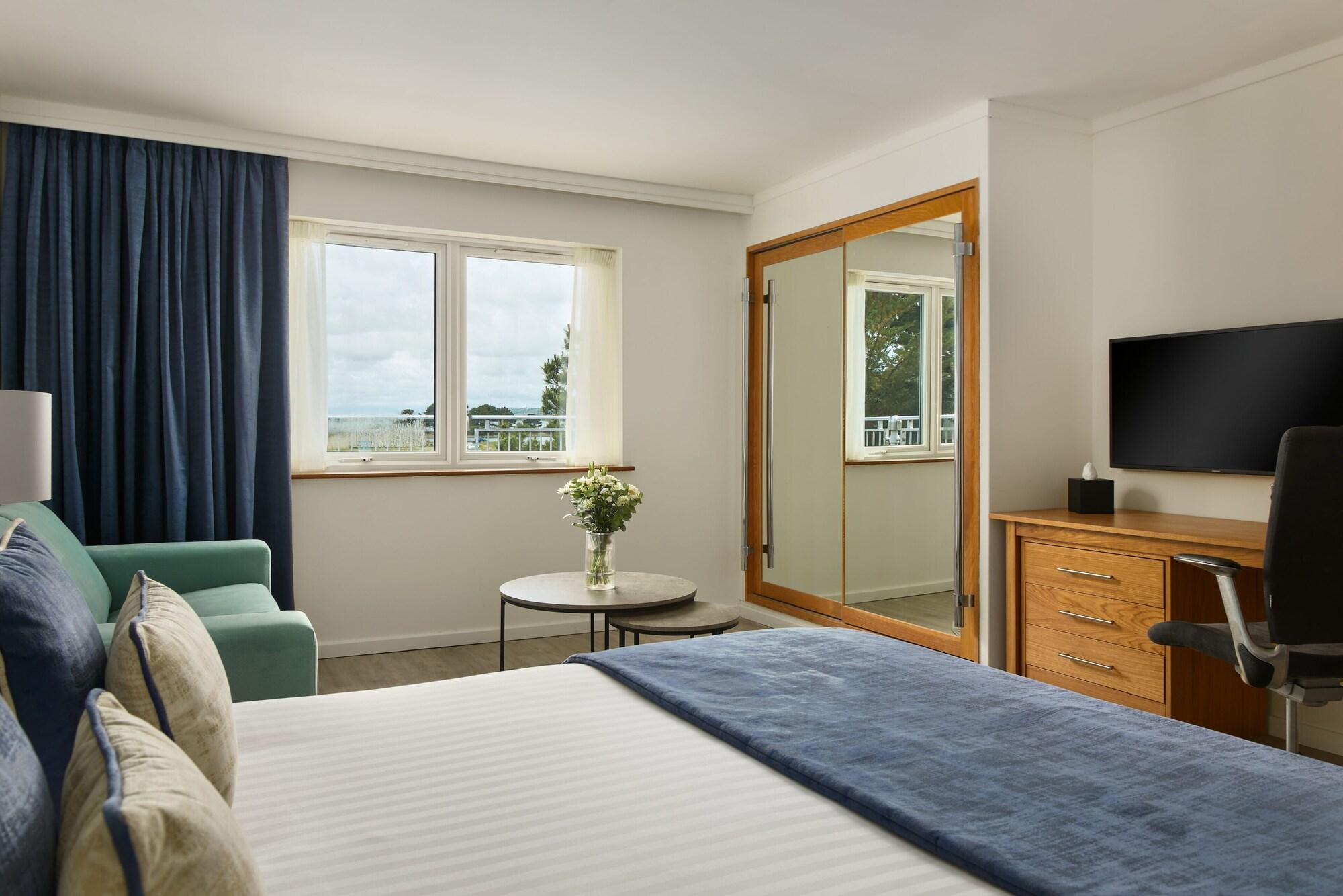 Langstone Quays Resort, Portsmouth Хавант Екстериор снимка