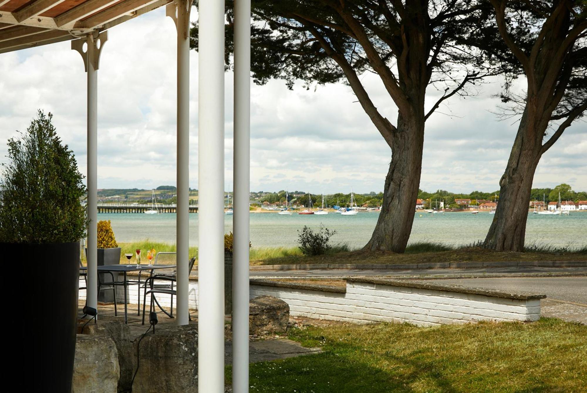 Langstone Quays Resort, Portsmouth Хавант Екстериор снимка
