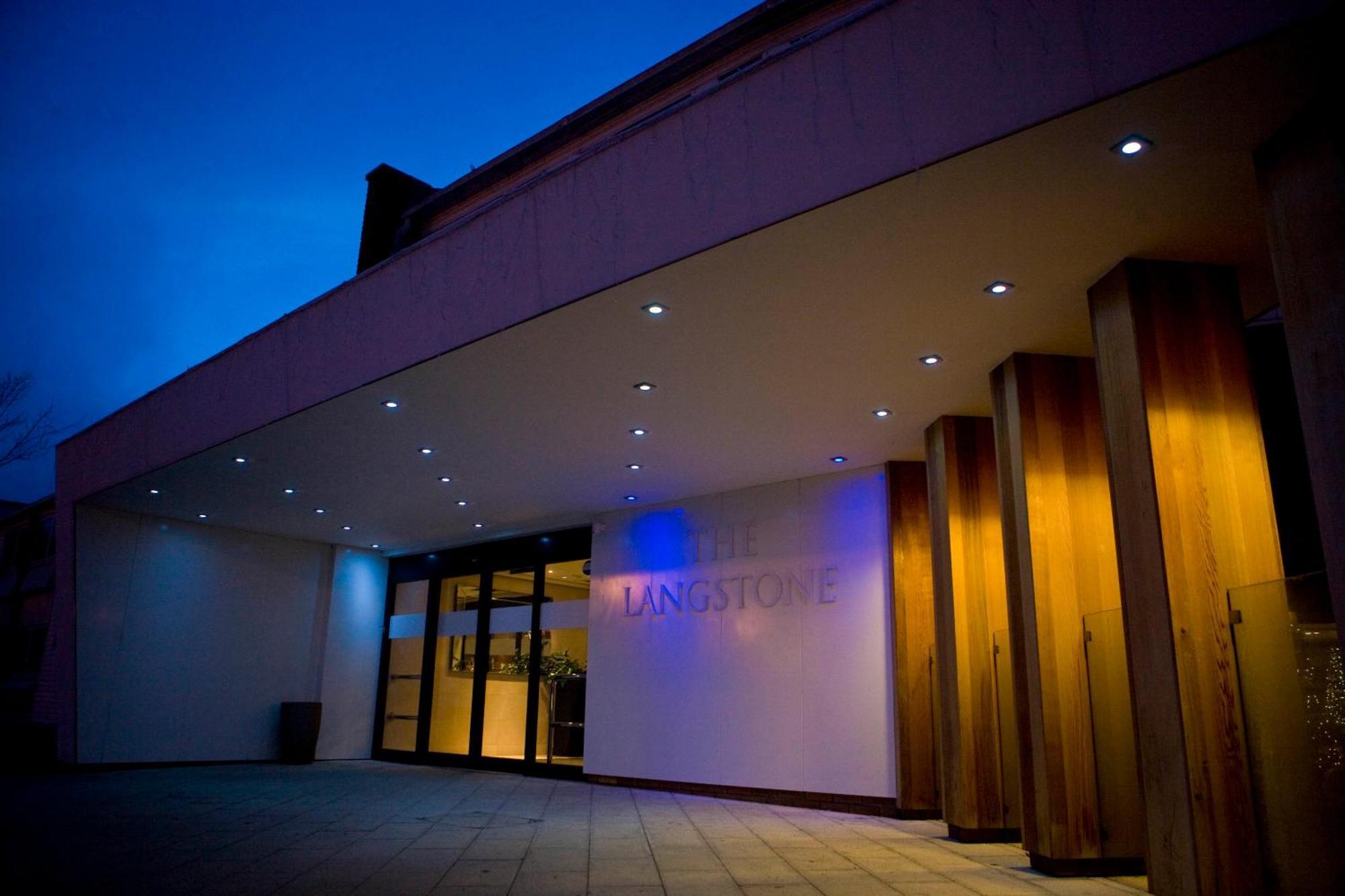 Langstone Quays Resort, Portsmouth Хавант Екстериор снимка