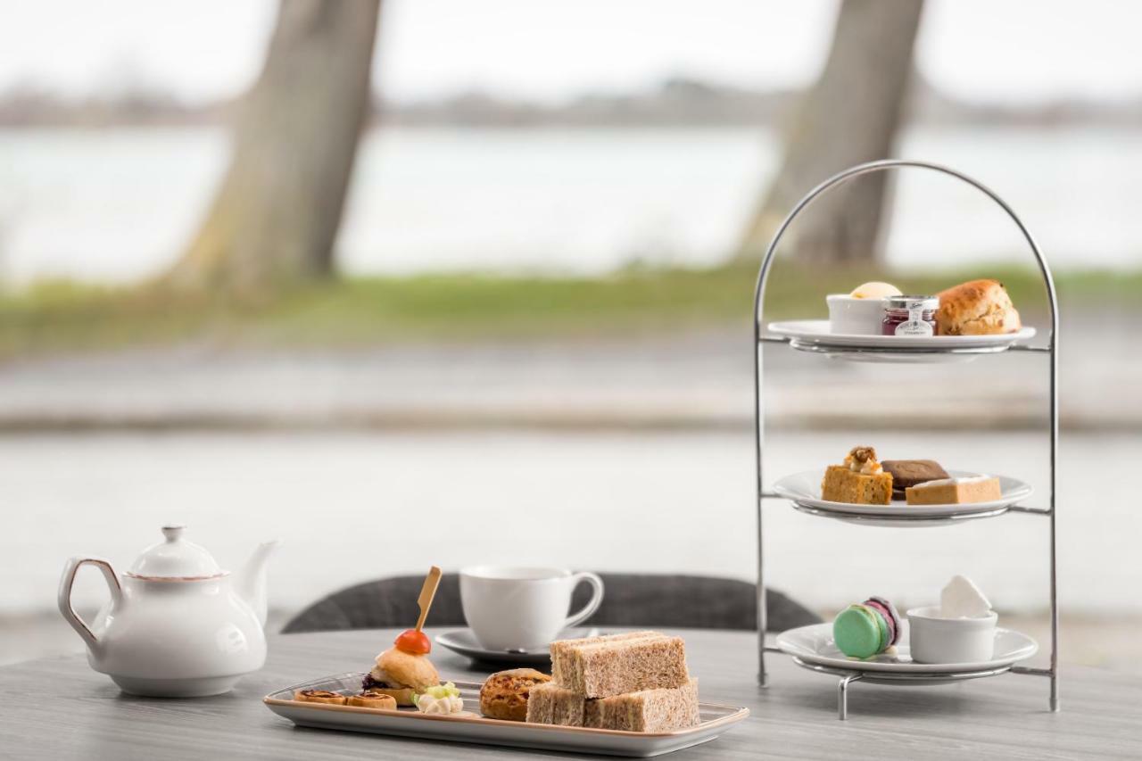 Langstone Quays Resort, Portsmouth Хавант Екстериор снимка