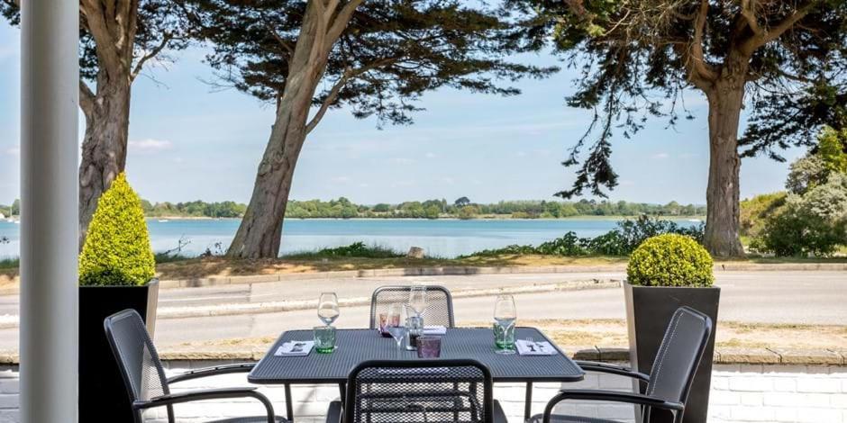 Langstone Quays Resort, Portsmouth Хавант Екстериор снимка